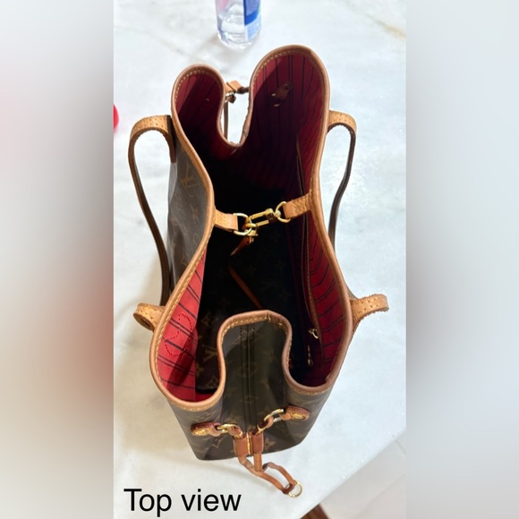 Louis Vuitton Neverfull Brown Monogram Tote - Picture 9 of 10